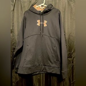 Men’s Under Armour Hoodie XL Black And Camo